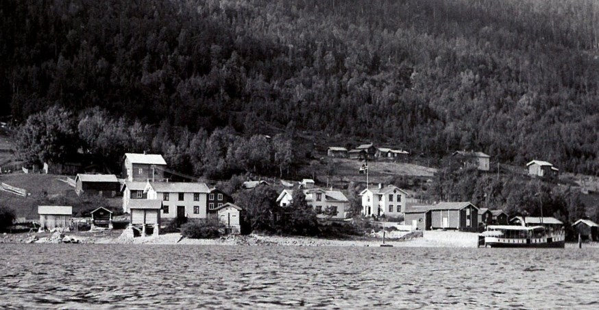 Tollnes, Sigrudsrud fra 1882 - 1965